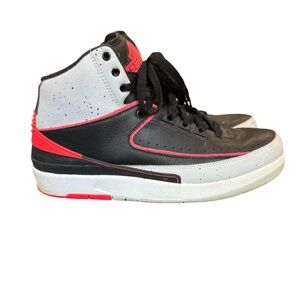 Air Jordan 2 Retro 'Infrared 23' Size  Mens 8 speckled cement accent sneakers